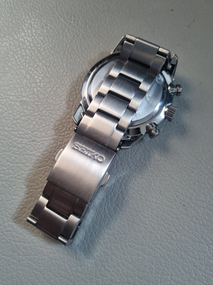 세이코 솔라 팬더 크로노그래프 이미지