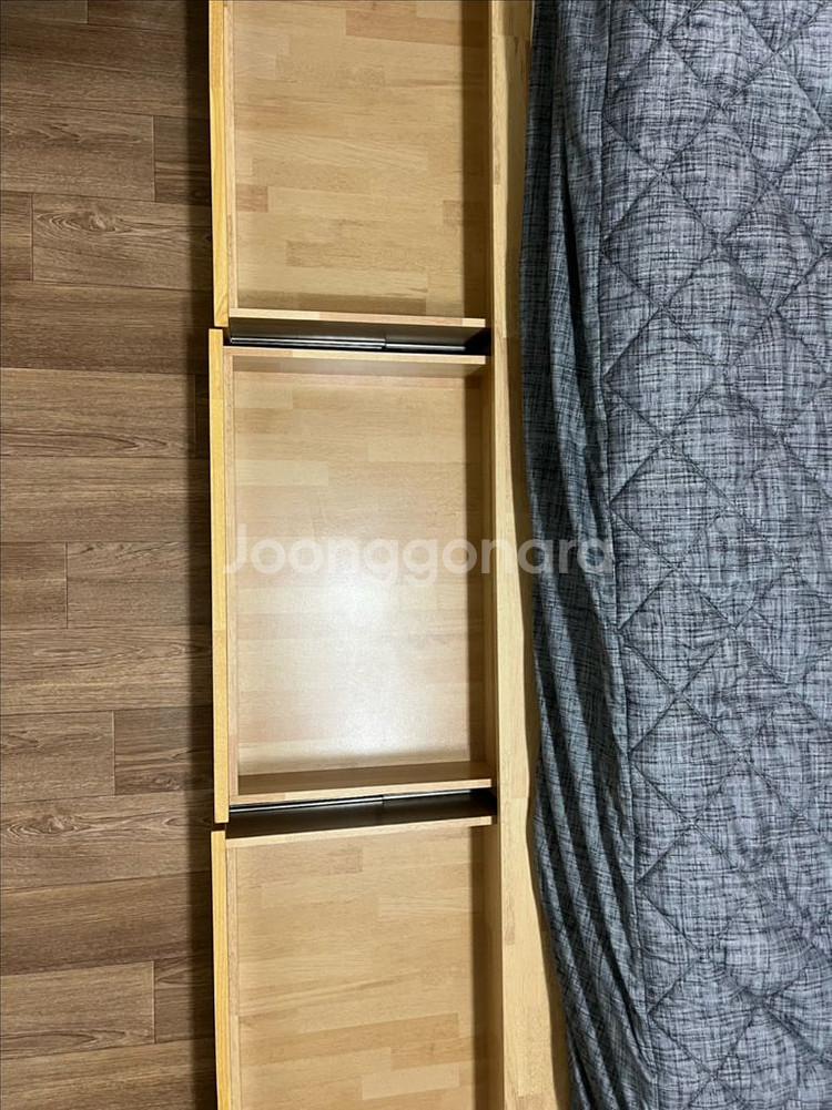 침대 매트리스 포함 판매합니다.--2