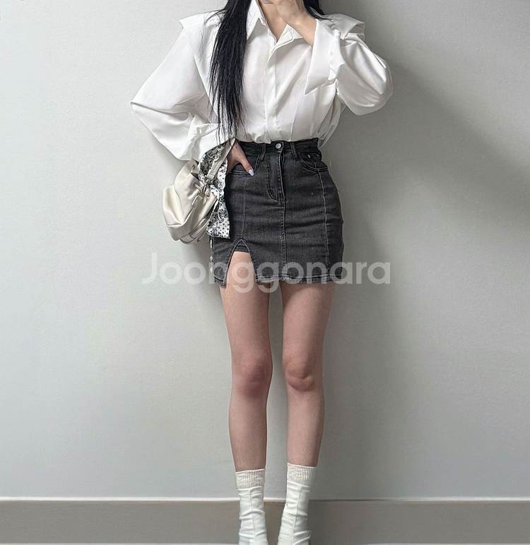 어깨패드 소매핀턱 히든단추 블라우스 셔츠--6