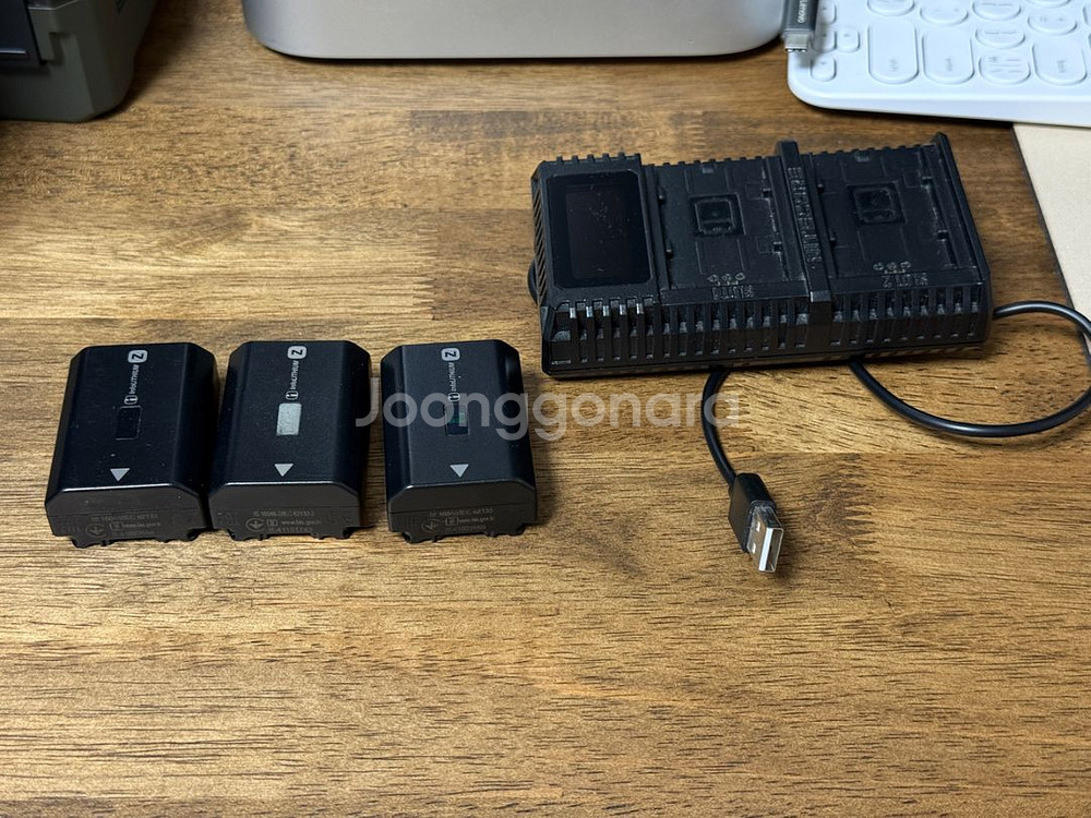 소니 a7m4 풀박스 팝니다--3
