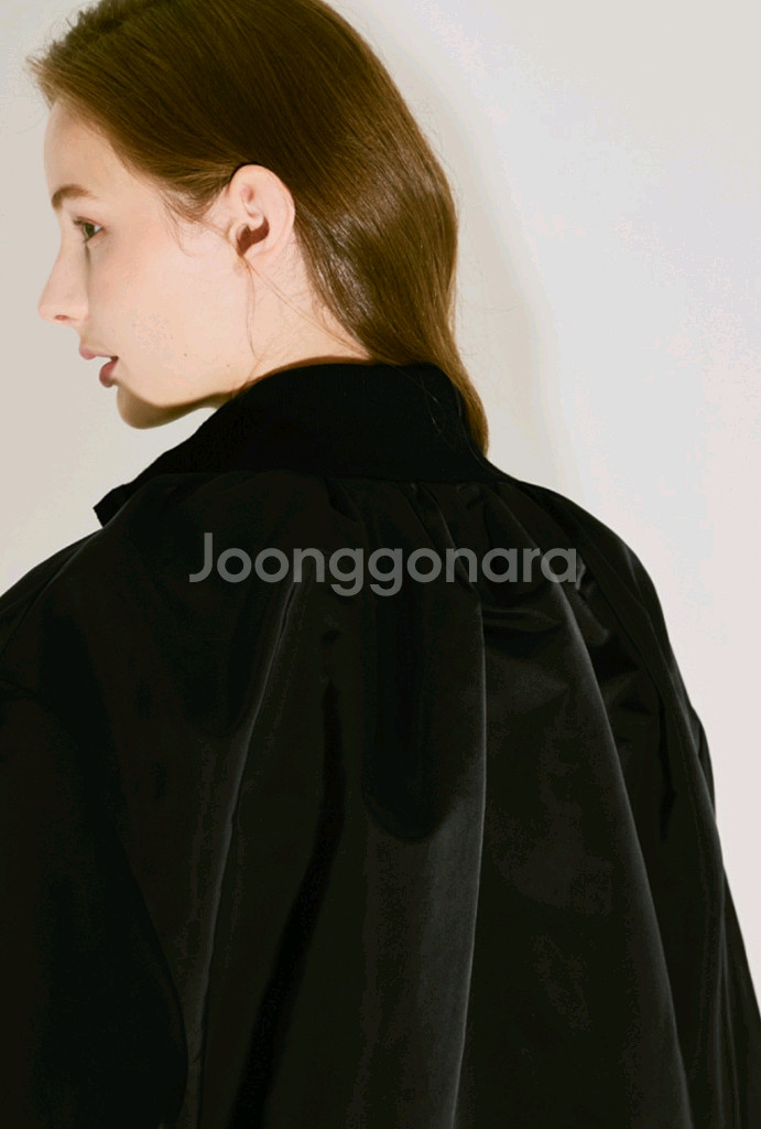 랑방컬렉션 새틴 밴딩 점퍼 90(정가985000원)--2