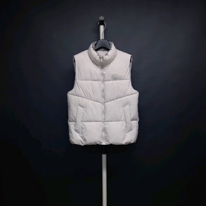 게스 패딩 베스트 66.55