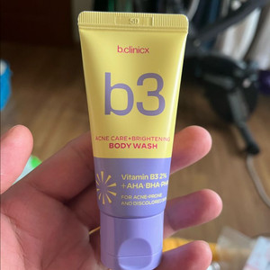 미개봉 새상품)비클리닉스아크네 클리어 바디워시 30ml