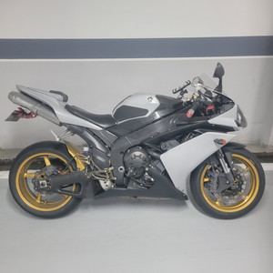 08년식 R1