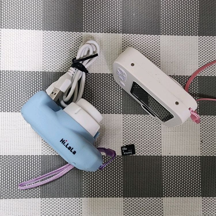 부이 어린이 디지털카메라 2대 일괄판매 이미지