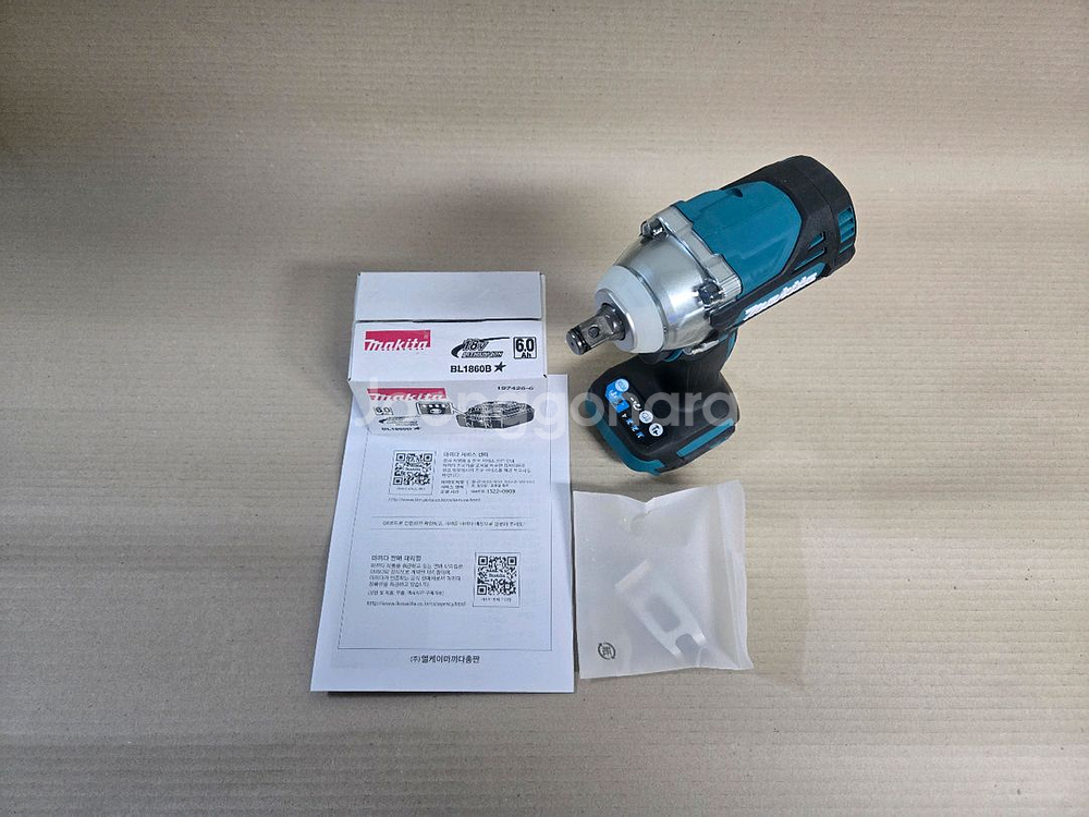 dtw300z bl1860b마끼다18v 임팩렌치 배터리--1