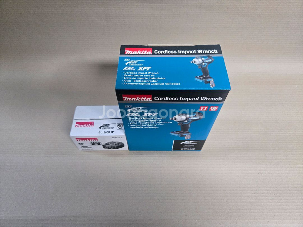 dtw300z bl1860b마끼다18v 임팩렌치 배터리--0