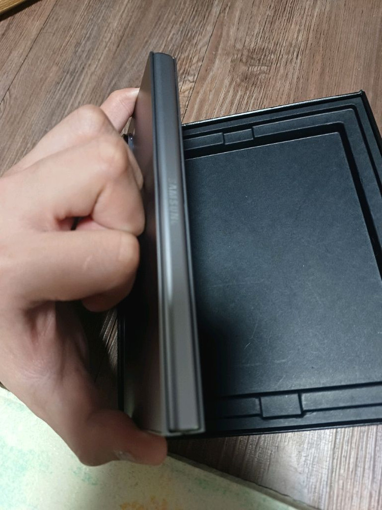 갤럭시Z폴드6 256GB 풀박스 판매 합니다--10