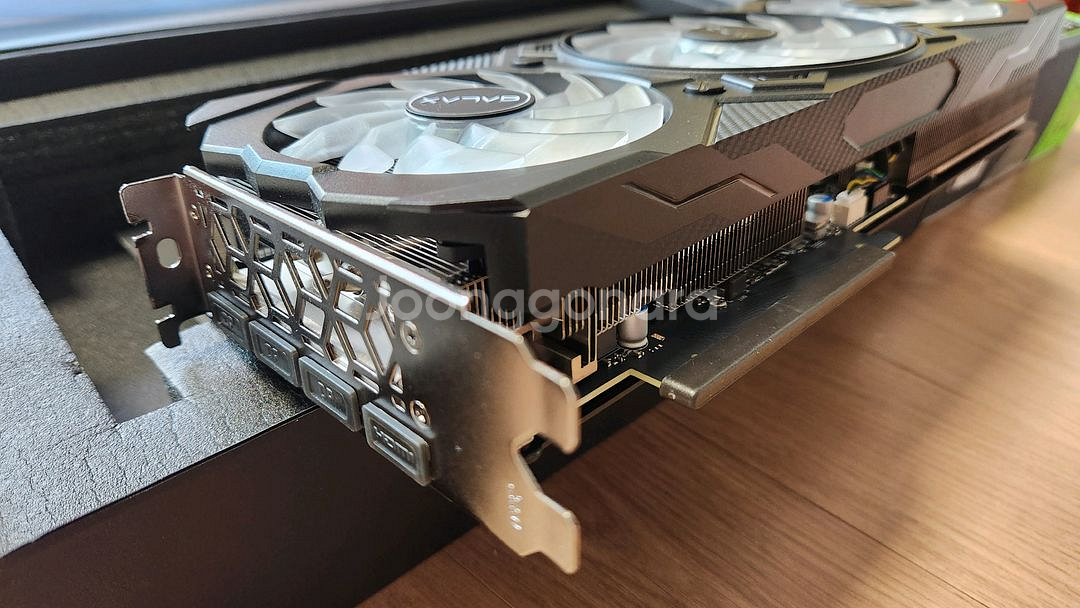 GALAX RTX 4070 SUPEREX Gamer--4