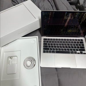 맥북에어 m2 13인치 16gb 256gb 스트라이트