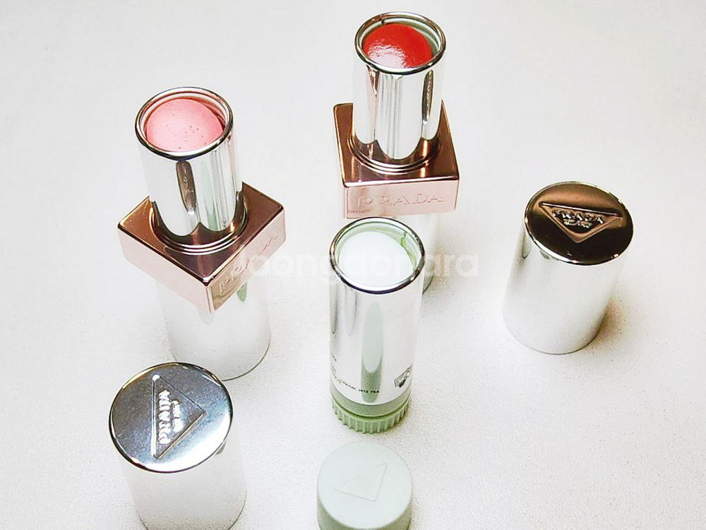 (거의새것) 최신상 프라다 글로우 밤 U014 U016--2