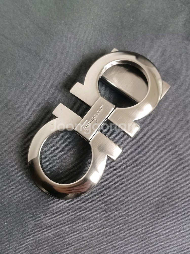 페라가모 은장벨트 정품입니다--1