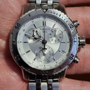 티쏘 (TISSOT) PRS200 메탈 시계