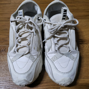 나이키 운동화 235