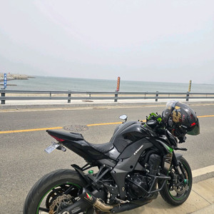 가와사키 z1000 17년식