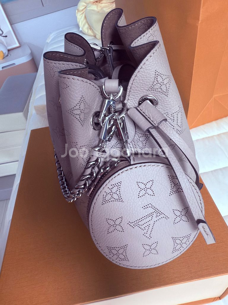 루이비통 벨라--1