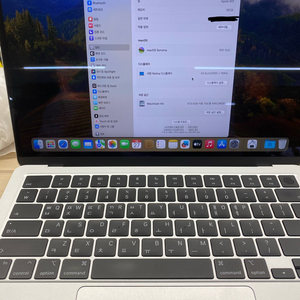맥북 에어 M3 13인치 16GB 팝니다.