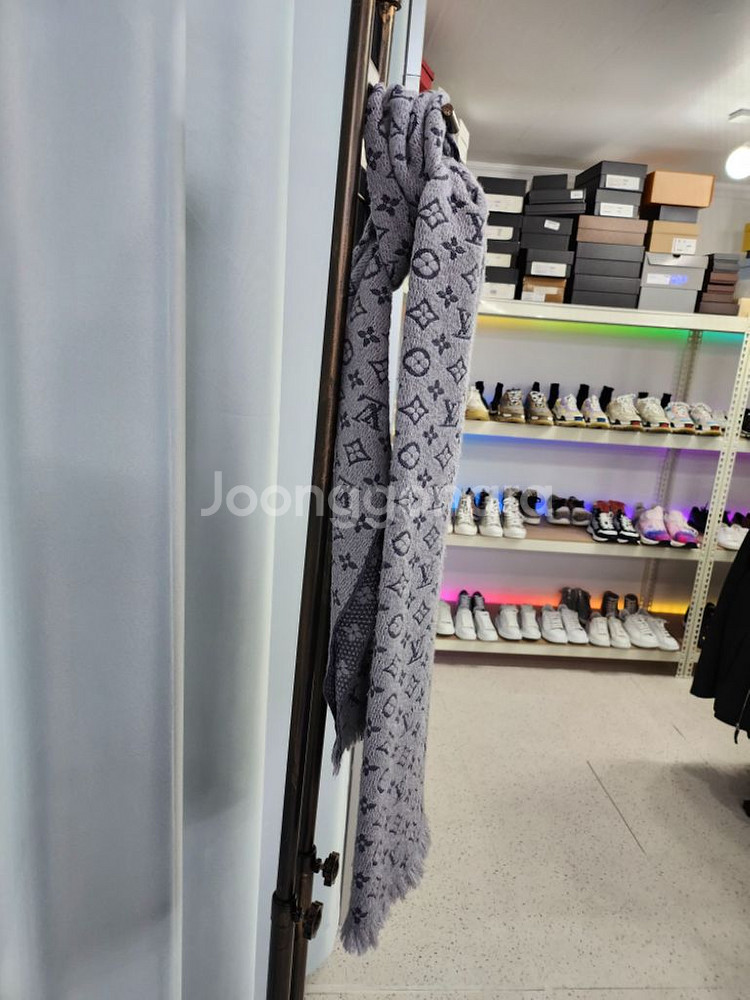루이비통 모노그램 클래식 스카프 머플러 목도리--2