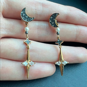 (SWAROVSKI) 스와로브스키 달과 별 귀걸이