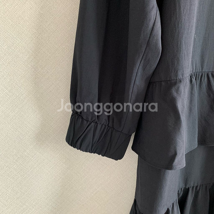 럭키슈에뜨 프릴 원피스--4