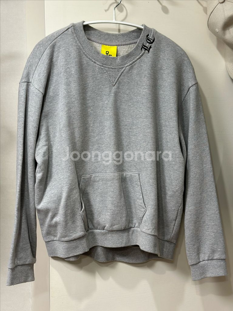 럭키슈에뜨 맨투맨 스웻셔츠--0