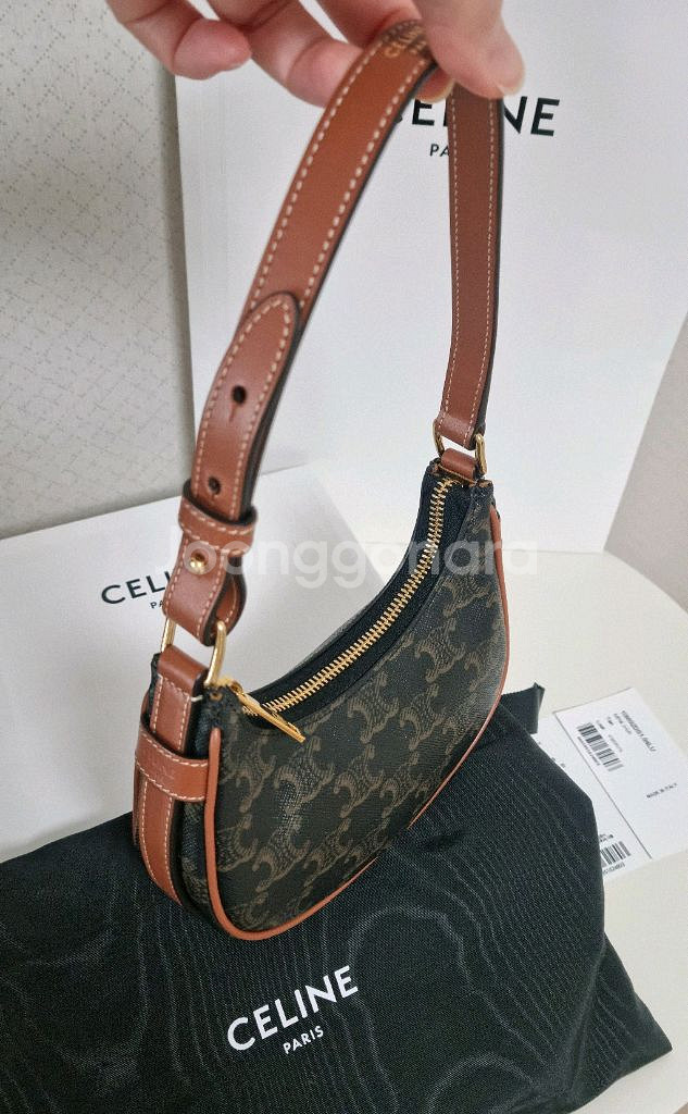 셀린느 트리옹프 아바백 미니--2