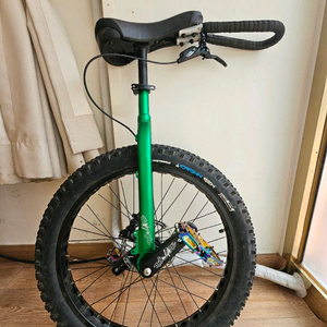 24인치 메디포원 프리휠 외발자전거