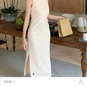 화이트 슬리브리스(나시) 원피스
