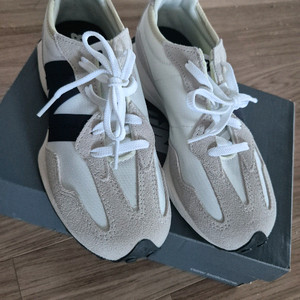 뉴발란스 327 빅키즈 3사이즈