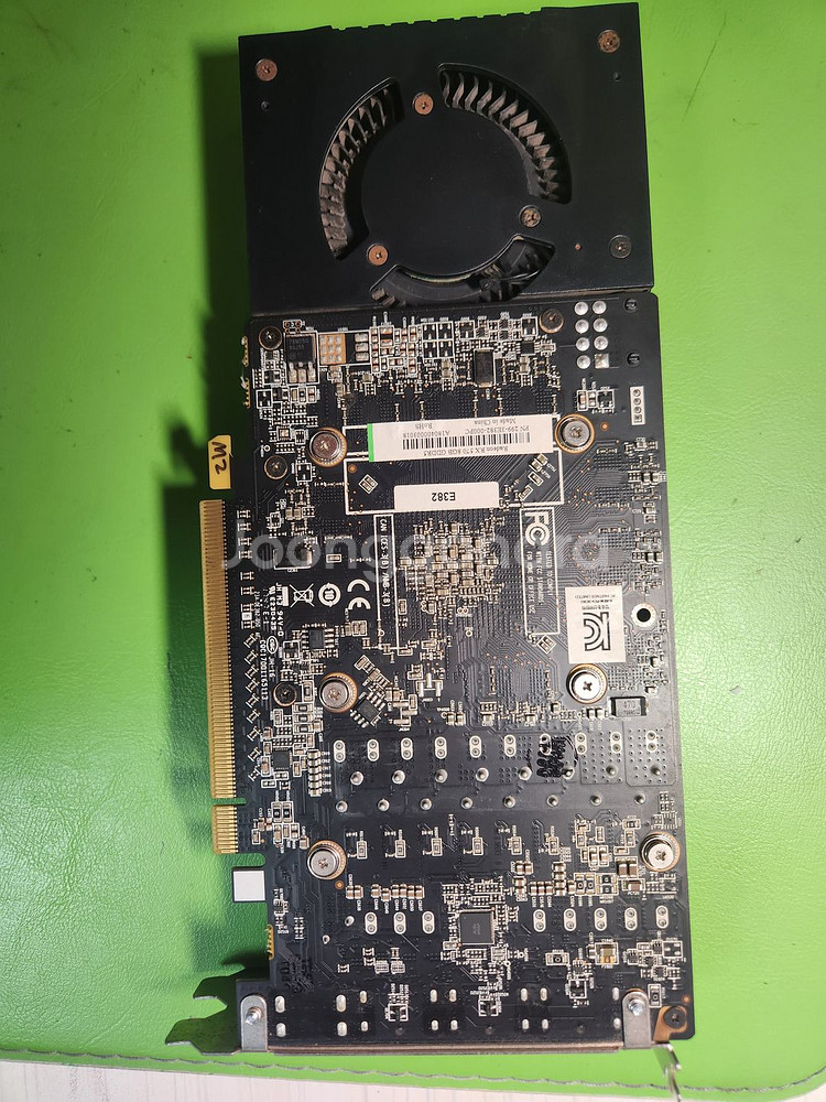 RADEON RX570 8GB--3