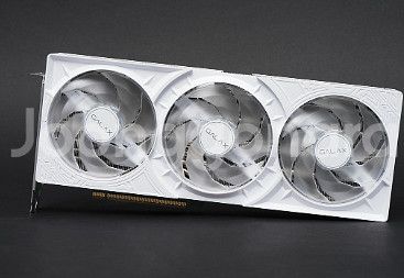 갤럭시 RTX 5080 화이트 판매합니다--2