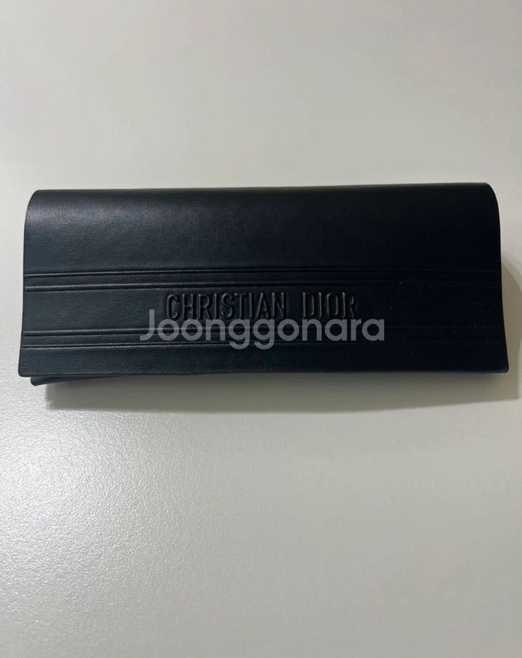 디올시그니처 선글라스 팝니다(S7F모델)--6