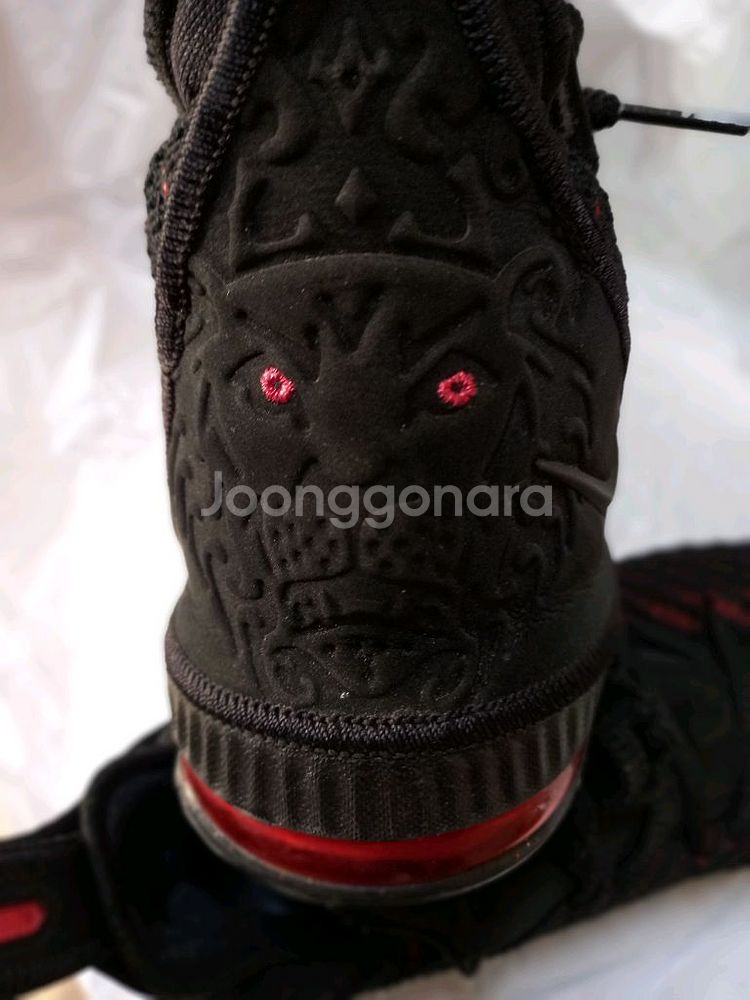 나이키 르브론 16GS블랙 레드 사이즈 245 사진7--3