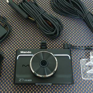 만도 Z7 블랙박스 4인치화면 (32GB, GPS)
