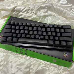 레이저 헌츠맨 v3 pro mini 판매합니다