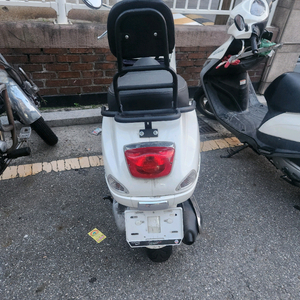 베스파 LX125