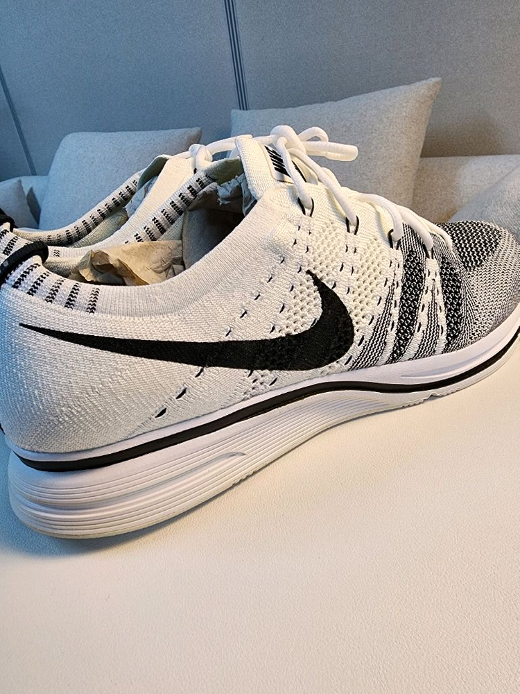 나이키 플라이니트 트레이너 칸예 AH8396100--3