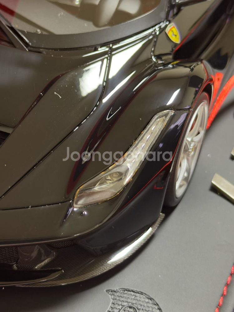 1/18 BBR 라페라리 블랙/블랙 루프 베이스--6