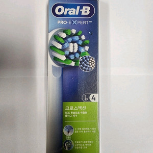 오랄비 크로스액션 화이트 EB50RX 리필모 4입