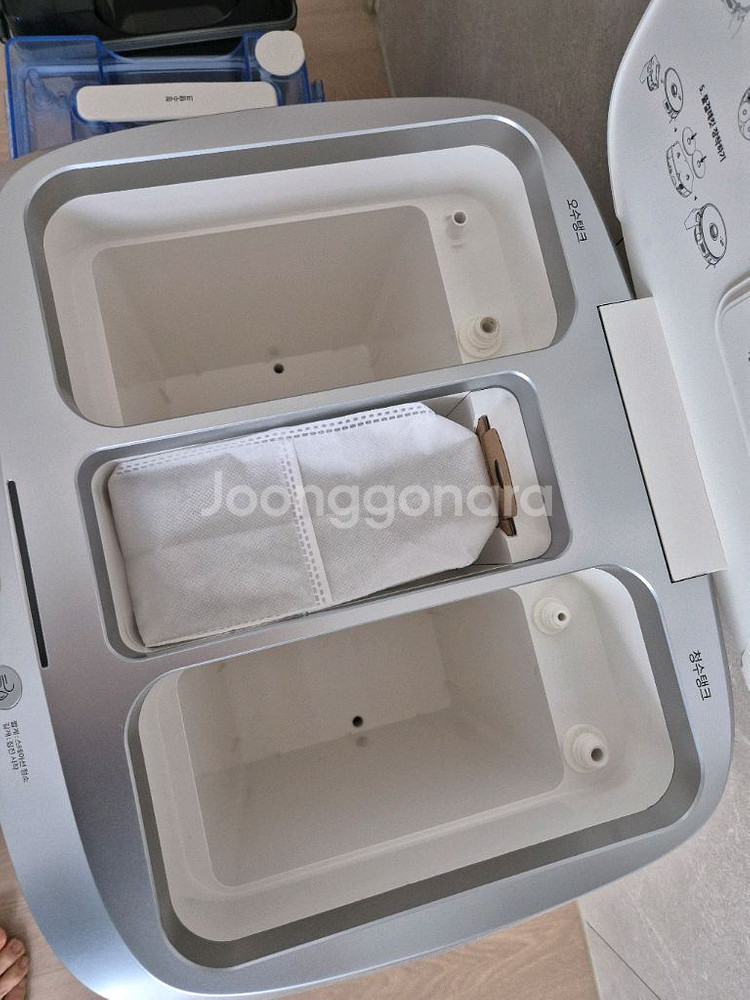 원더스리빙 로봇청소기 다이나킹 r30--6