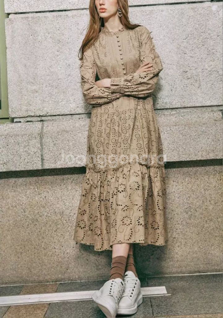 칼라거펠트 아일렛 원피스(77) ㅡ새상품--8