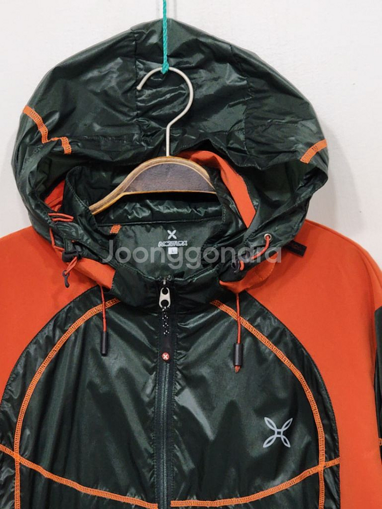 (L) 몬츄라 바람막이 점퍼 등산복 스판 아웃도어 자켓--1