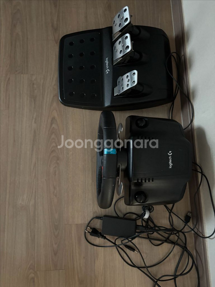 로지텍g29 레이싱 휠--1