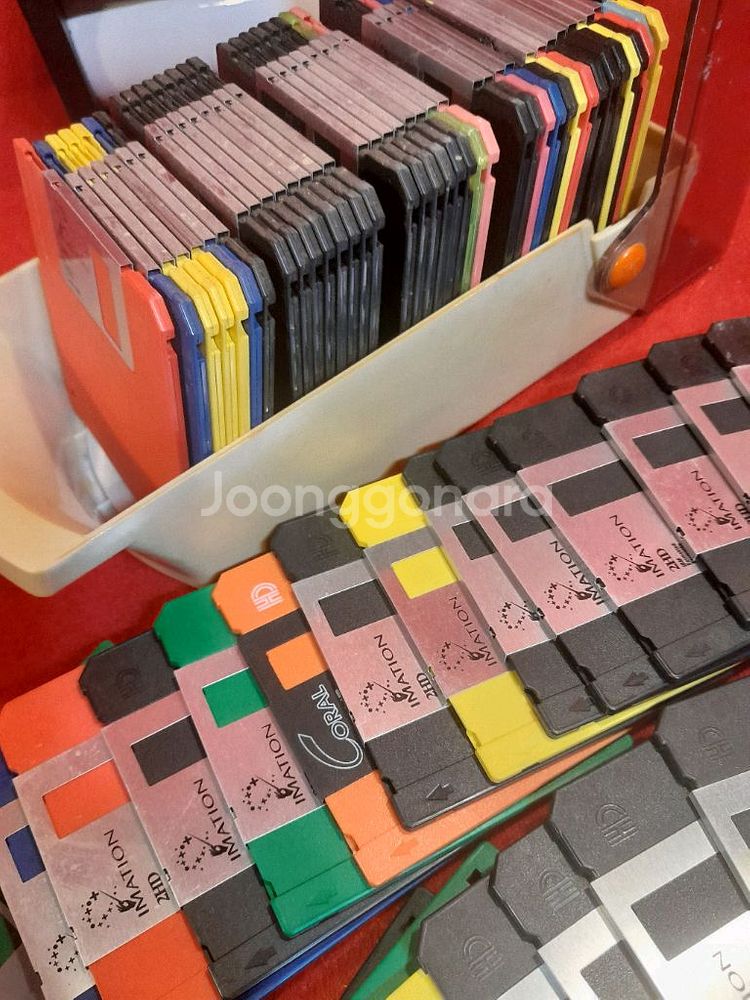 옛날 컴퓨터 디스켓--1
