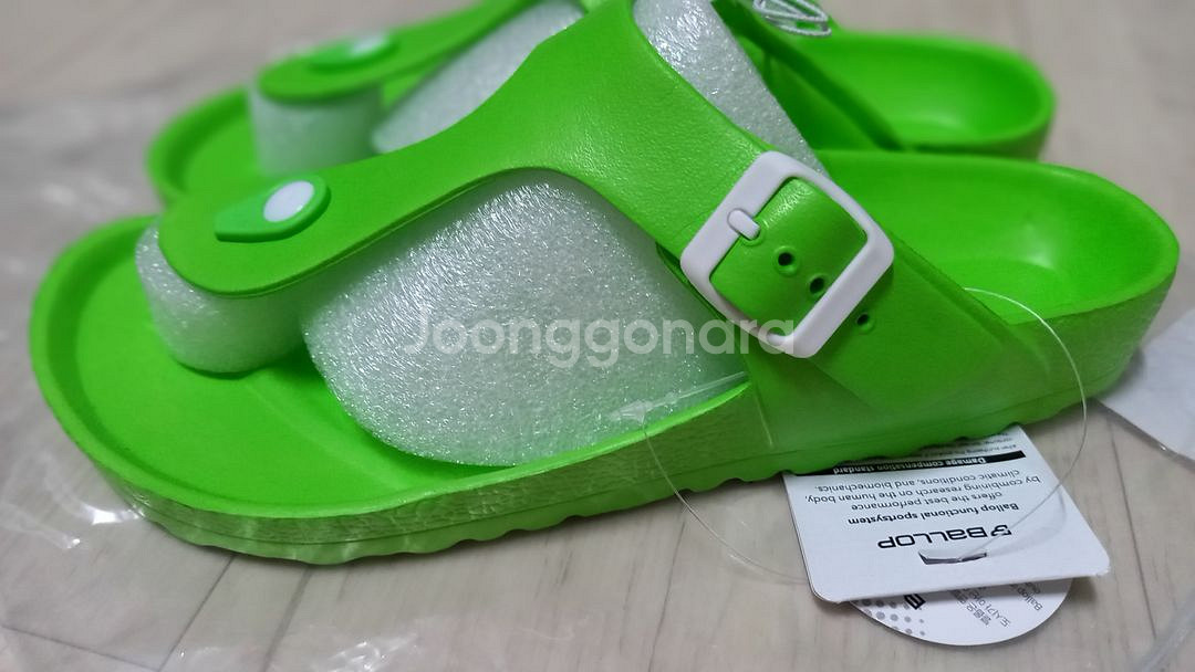 현광 연두색 쪼리샌들(밸롭)(새상품)(240)--2