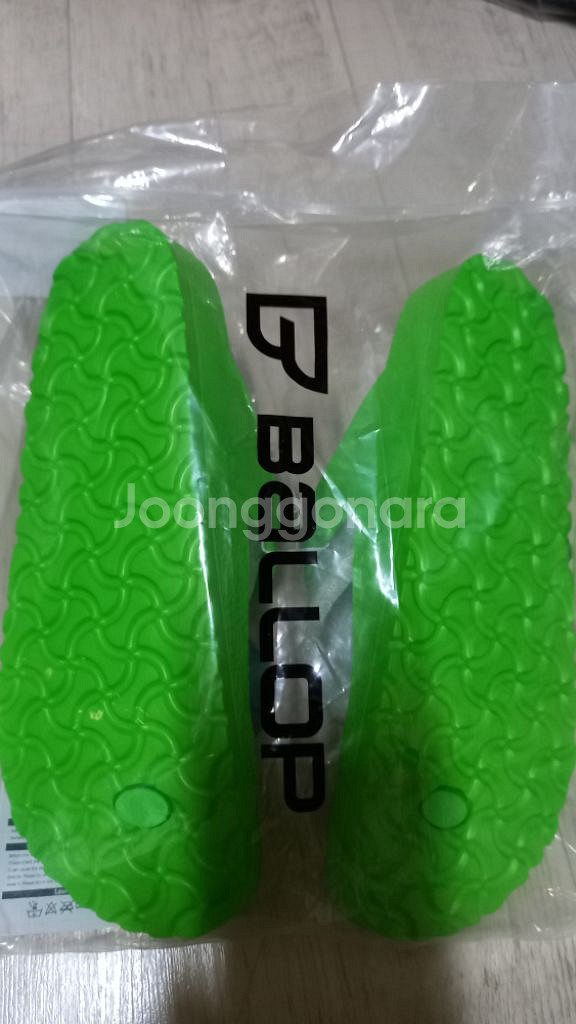 현광 연두색 쪼리샌들(밸롭)(새상품)(240)--4