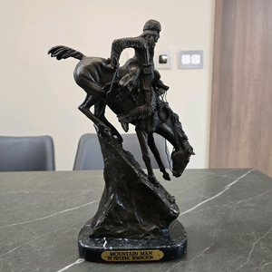 미국 작가 Frederic Remington 브론즈