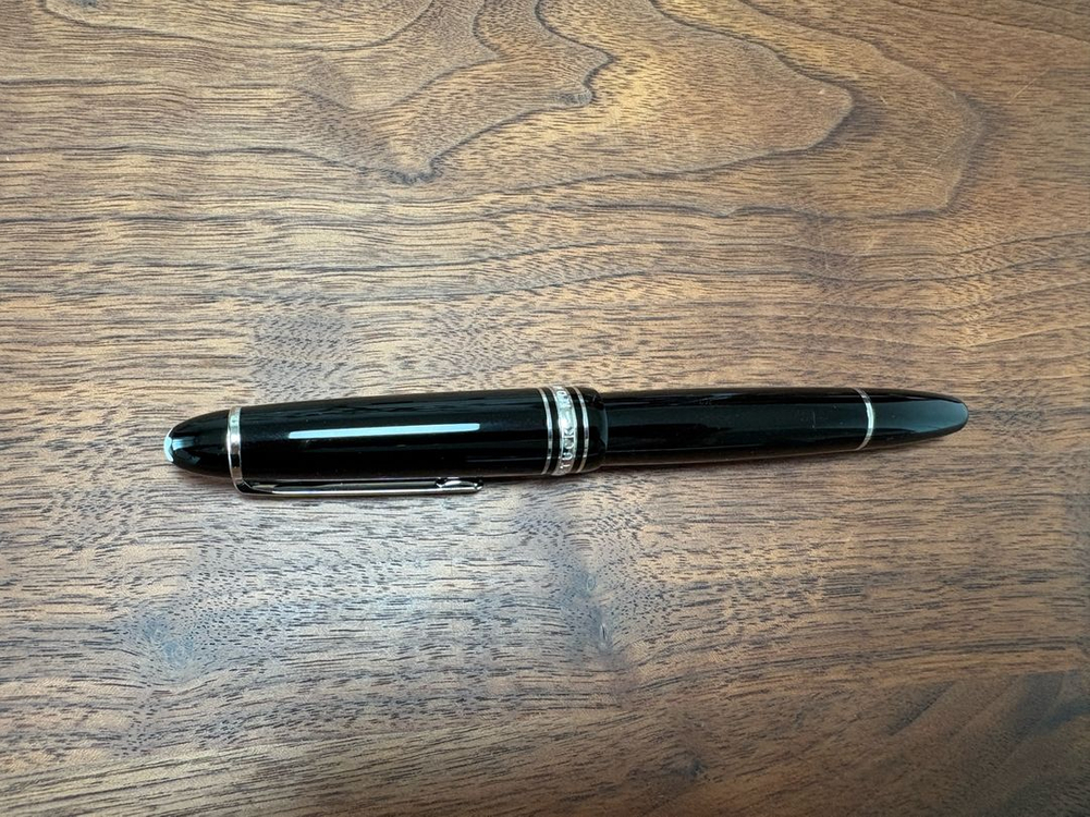 몽블랑 마이스터스튁 르그랑 만년필 P146 실버 이미지