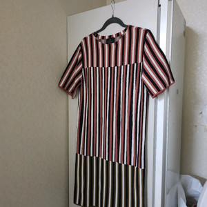 한섬 랑방 스트라이프 니트 원피스