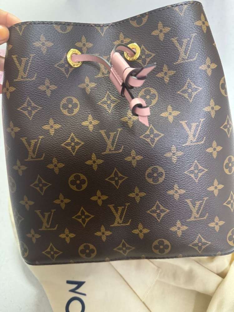 루이비통 네오노에 핑크 판매.--3